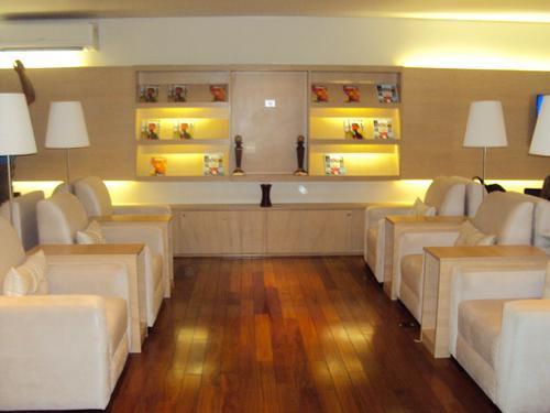 Бизнес-зал Advantage VIP Lounge