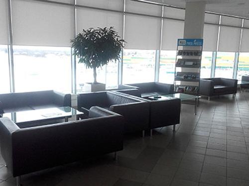 DOMESTIC BUSINESS LOUNGE